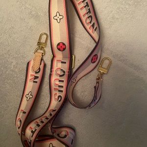 LV Crossbody strap